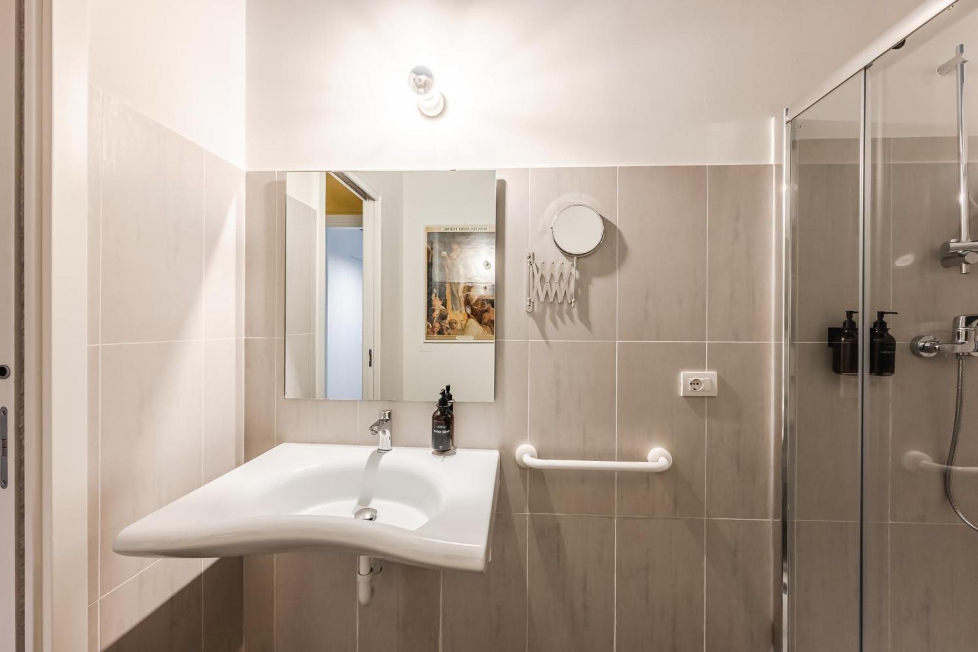 Infinity Suite Verona Free Parking מראה חיצוני תמונה