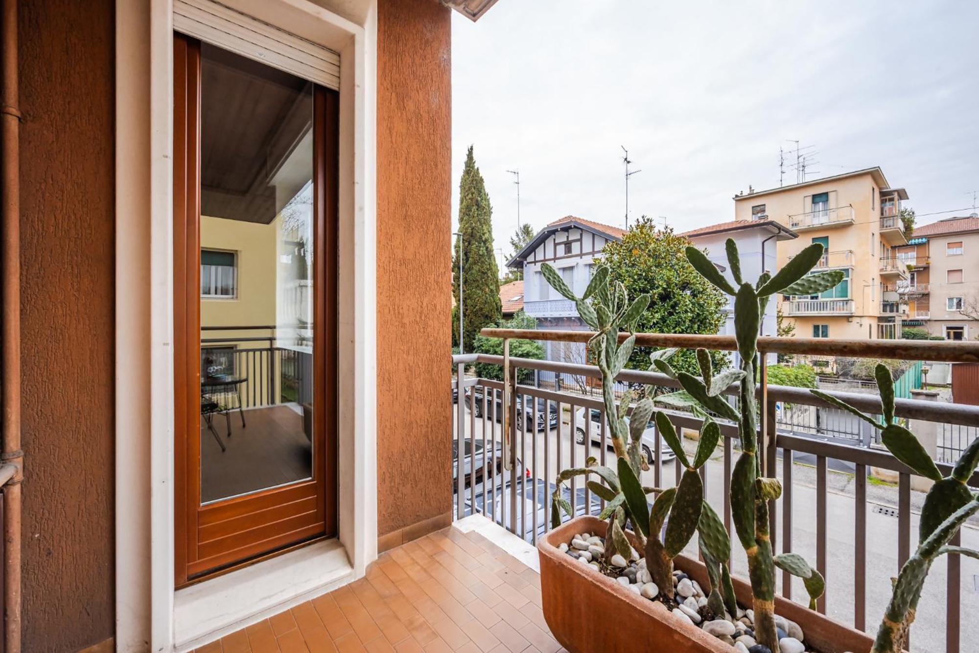 Infinity Suite Verona Free Parking מראה חיצוני תמונה